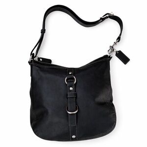 Coach Vintage Y2K Black Leather Shoulder Bag Wine Interior Excellent Condition